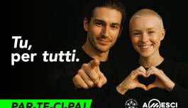 Foto di un ragazzo e una ragazza