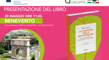 copertina del libro e foto dell'arco di Traiano 
